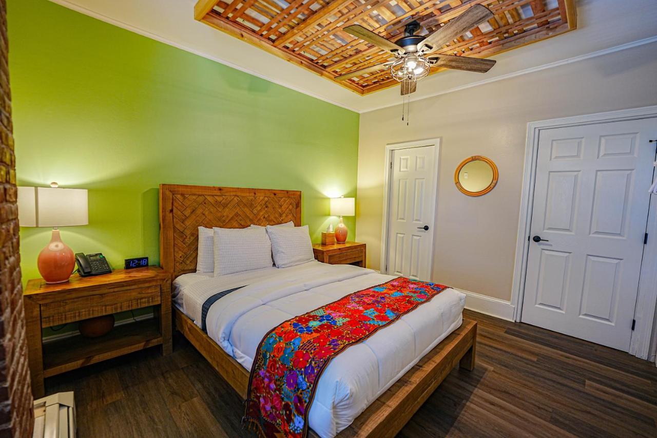 La Posada Милфорд Экстерьер фото